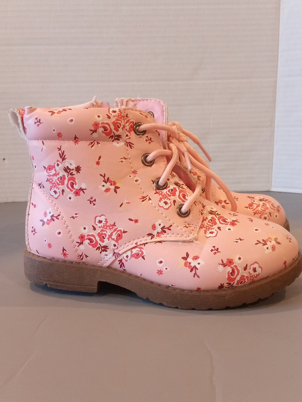 Fabkids Pink Floral Lace-Up Ankle Boots Toddler Size 8 Love Shack Vibes